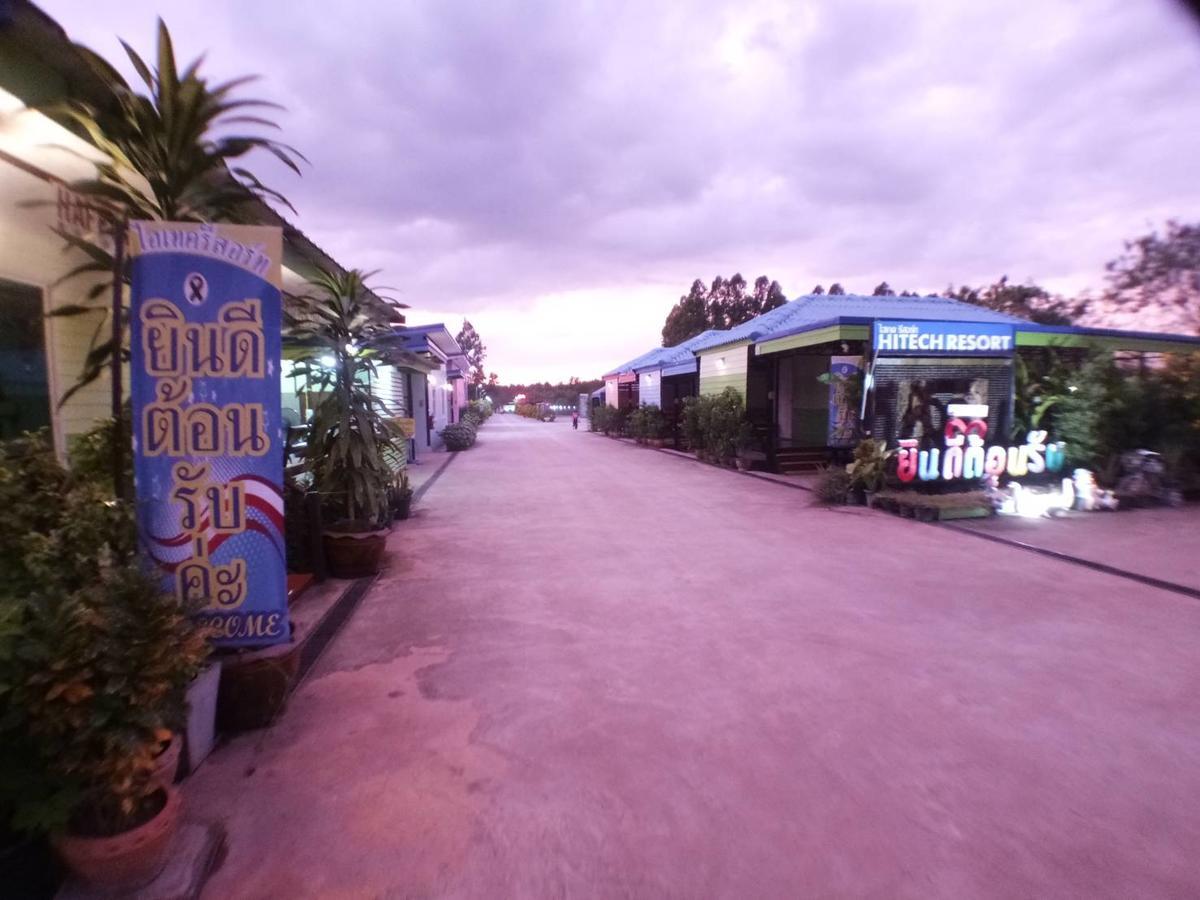 Hi Tech Resort Kabin Buri Extérieur photo