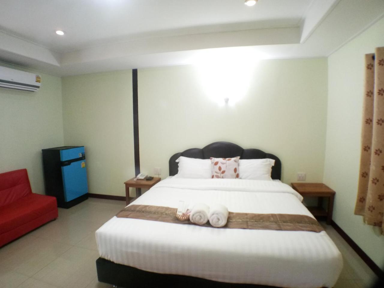 Hi Tech Resort Kabin Buri Extérieur photo