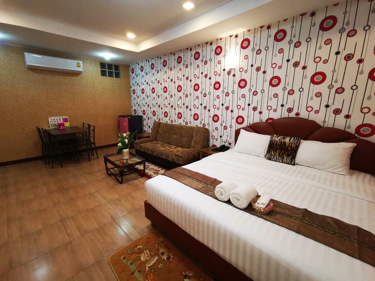 Hi Tech Resort Kabin Buri Extérieur photo
