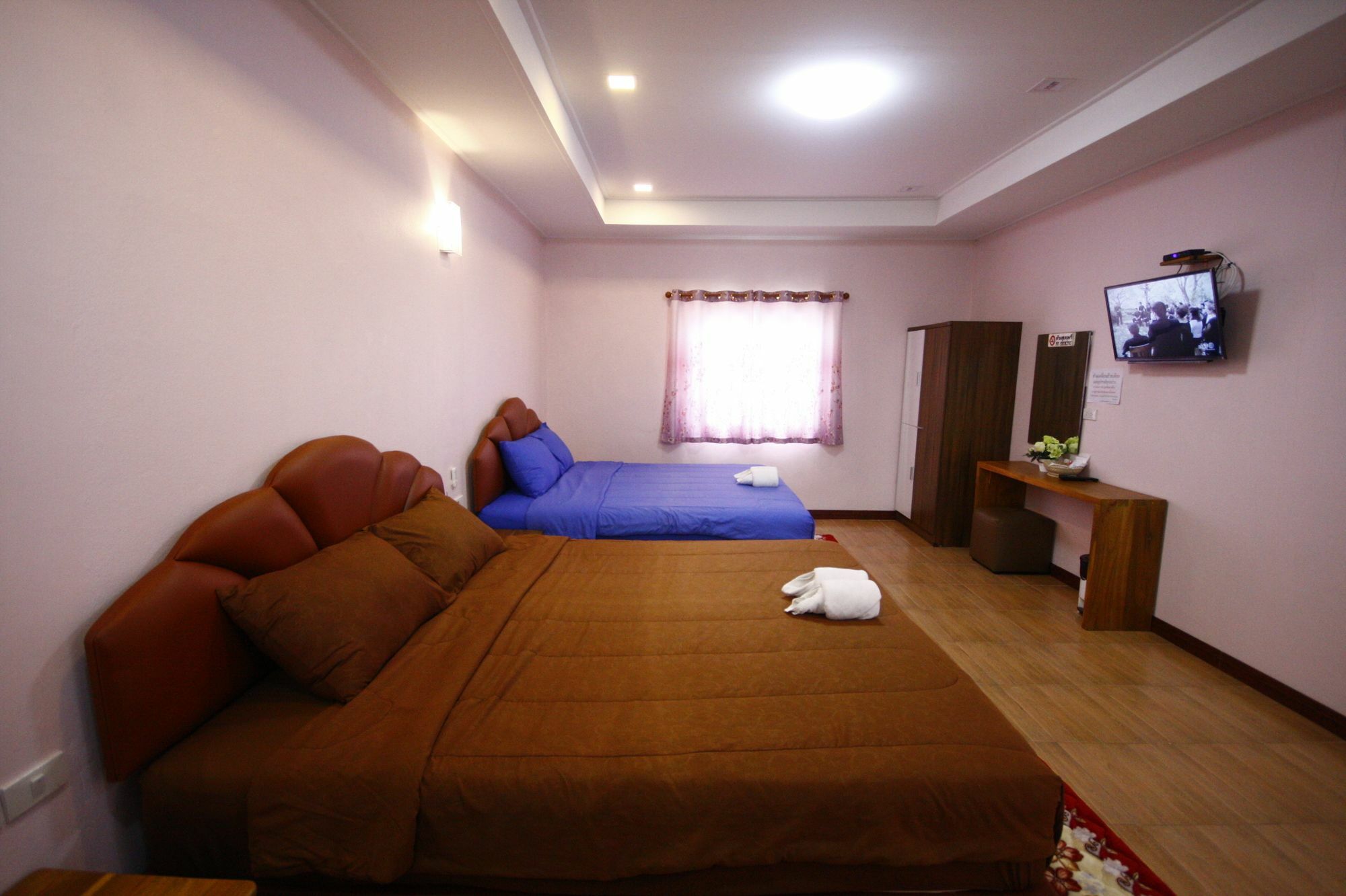 Hi Tech Resort Kabin Buri Extérieur photo